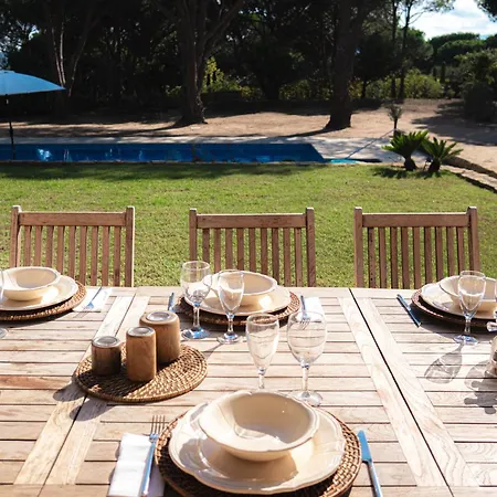 Avec Piscine Privée Sur Jardin Clos De 3000m2